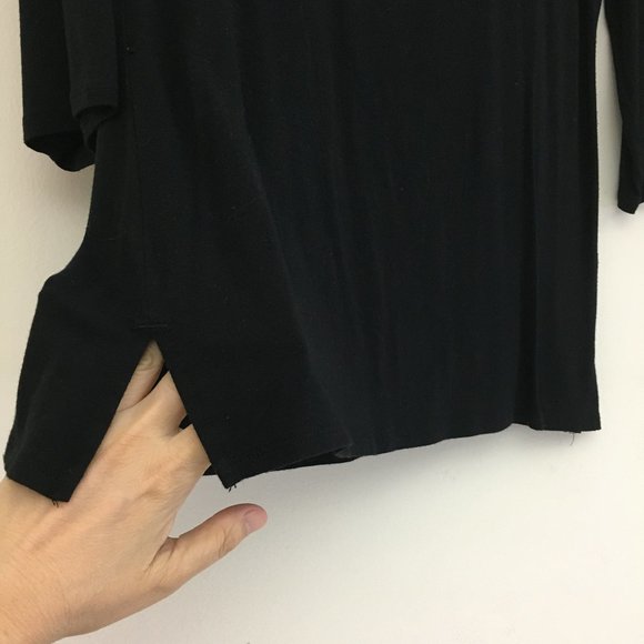 J Jill Black Round Neck Top Stretch Thin Lt weight - Picture 7 of 12